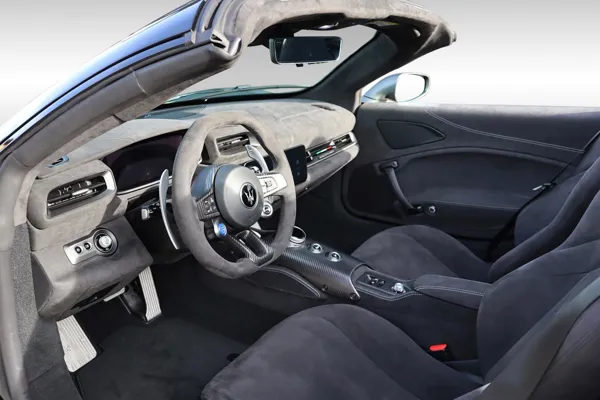 Car image 13