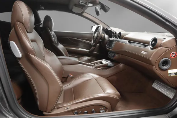 Car image 13