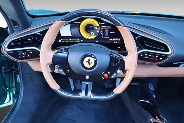 Car image 14