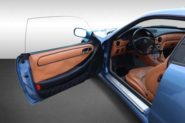 Car image 9