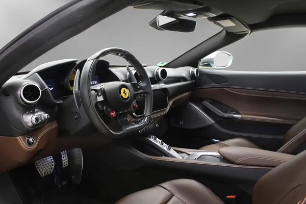 Car image 11
