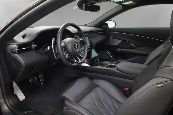 Car image 11