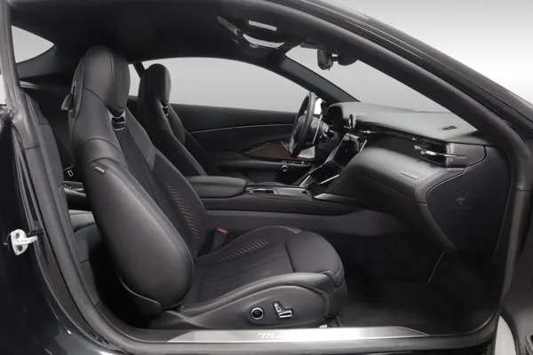 Car image 13