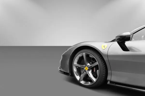 Car image 9