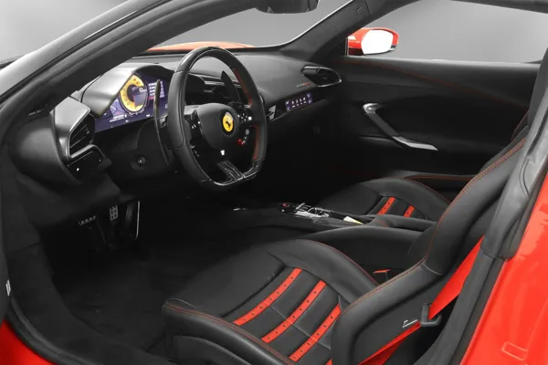 Car image 12