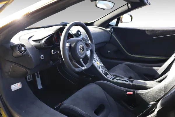 Car image 10