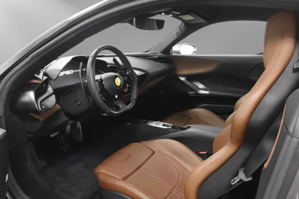 Car image 11