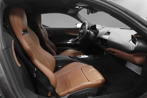 Car image 12