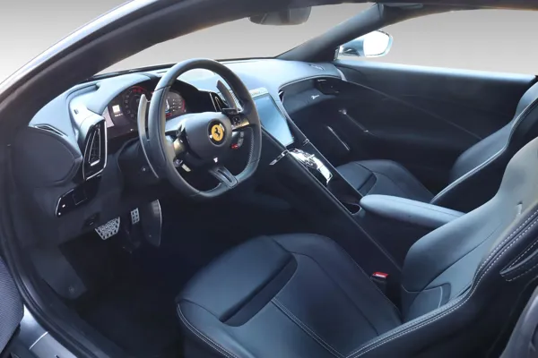 Car image 12