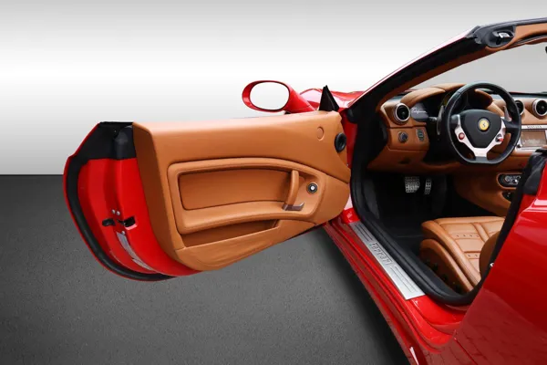 Car image 11