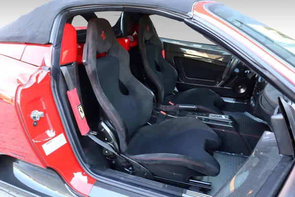 Car image 12