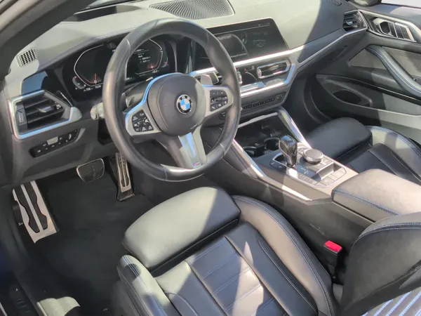 Car image 8