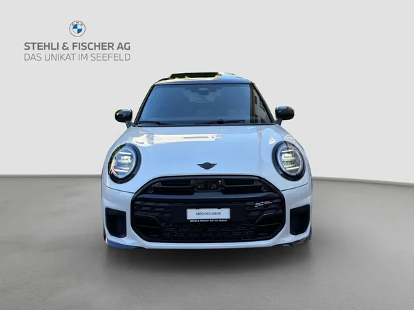 Car image 2