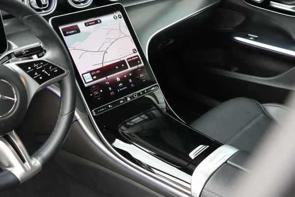 Car image 11