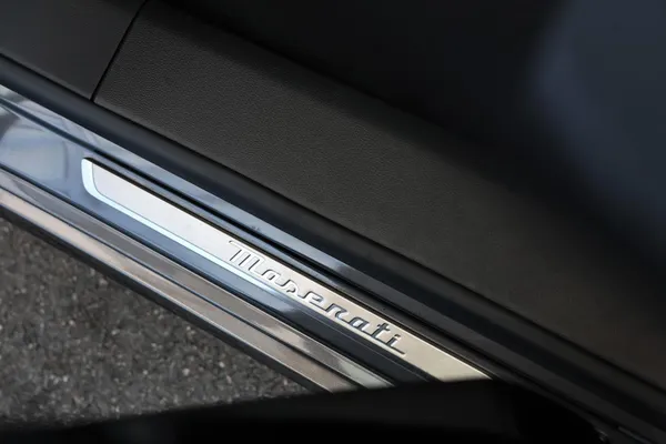 Car image 26