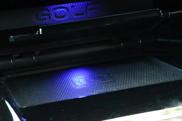 Car image 30