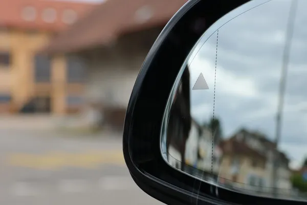 Car image 30