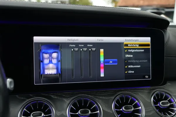 Car image 25