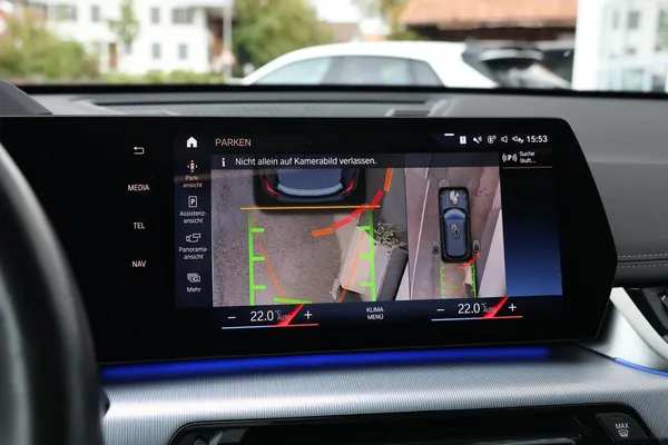 Car image 26