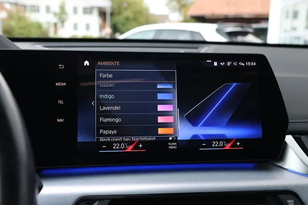 Car image 27