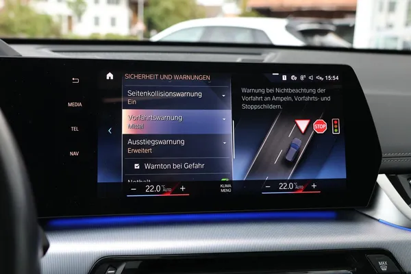 Car image 29