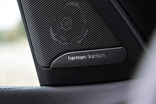 Car image 36