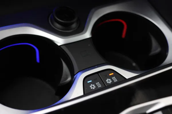 Car image 37