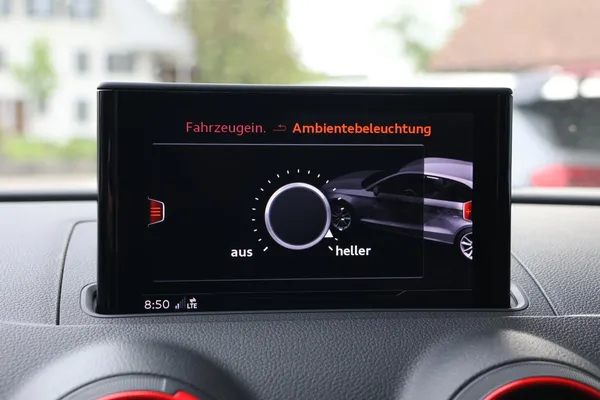 Car image 23