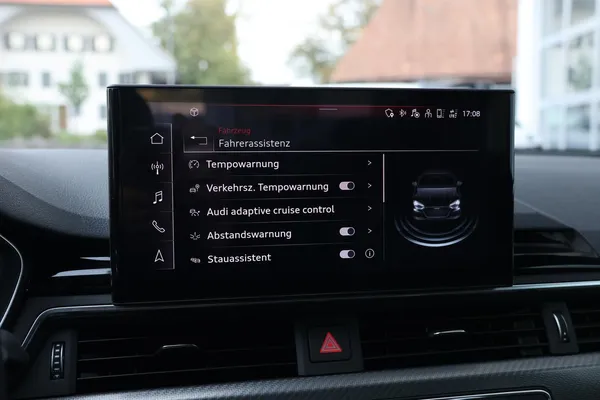 Car image 27