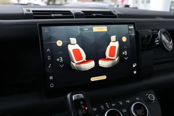 Car image 26