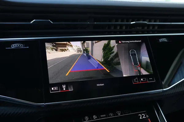 Car image 26