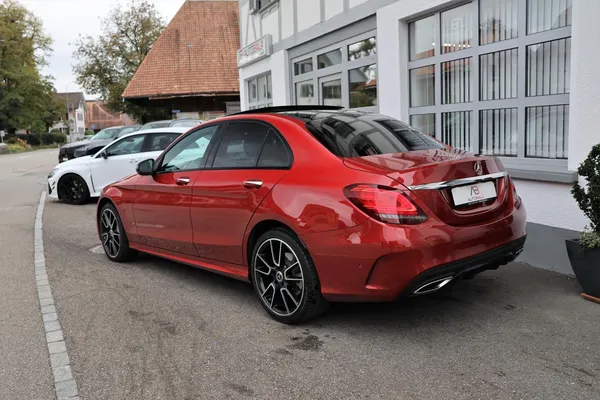 Car image 8