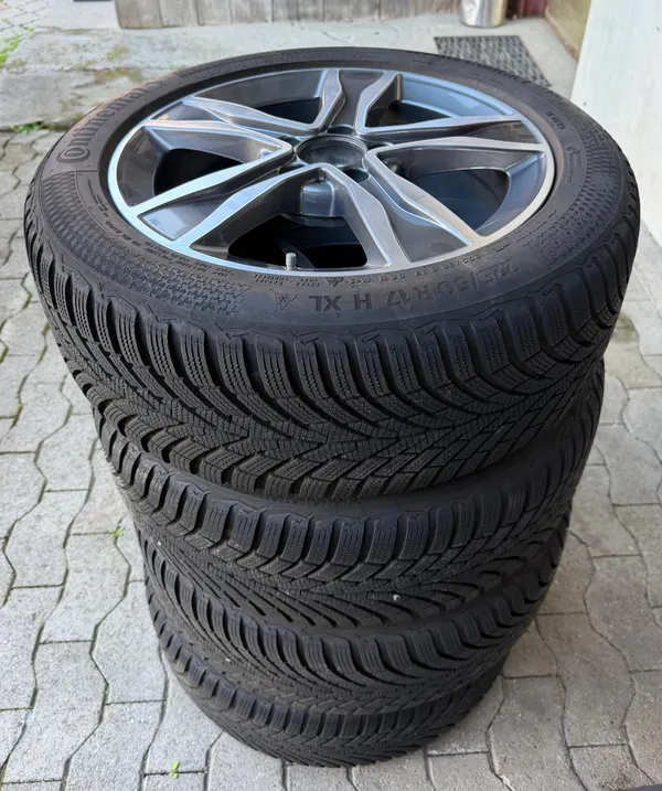 Car image 29
