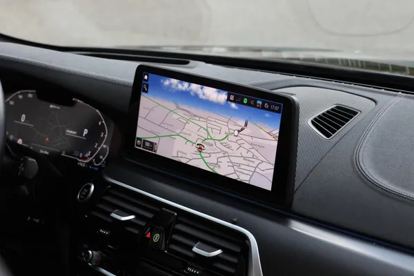 Car image 23