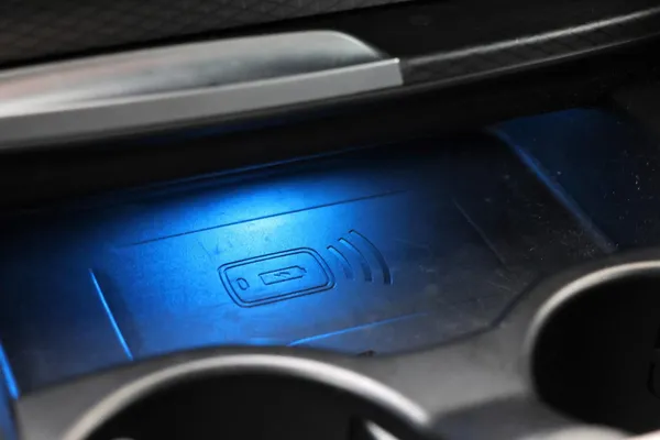 Car image 33
