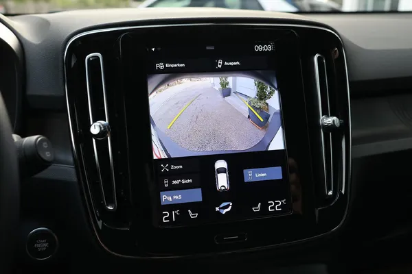 Car image 21