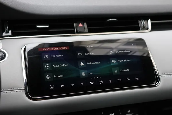Car image 25