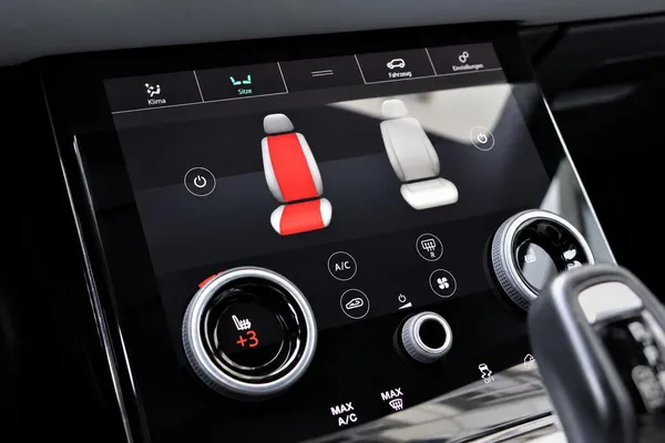 Car image 30