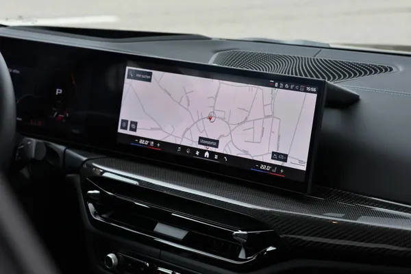 Car image 19