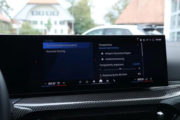 Car image 29