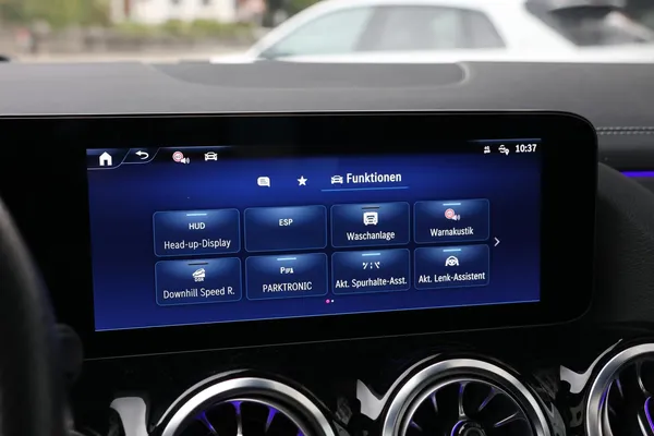 Car image 23