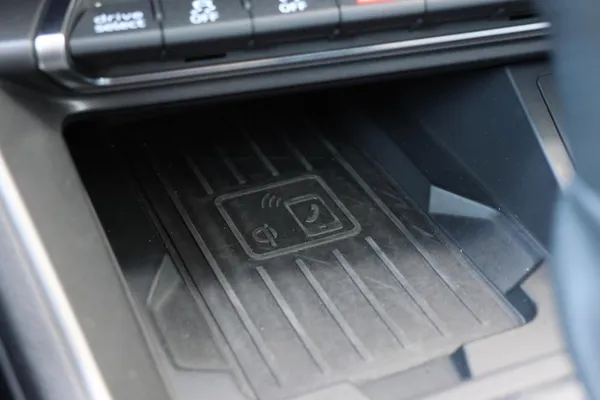 Car image 29