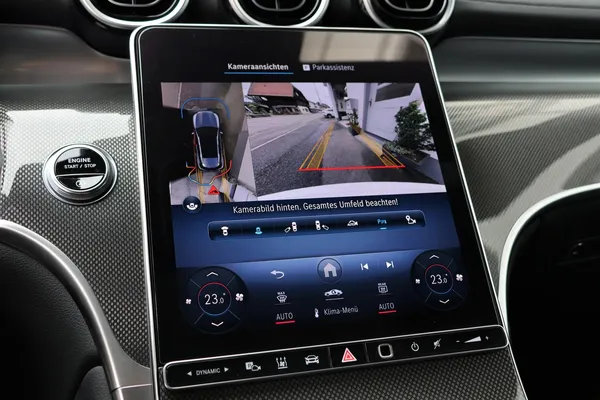 Car image 25