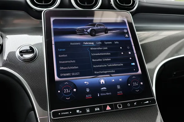 Car image 27