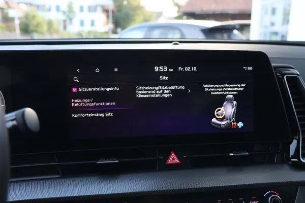 Car image 27
