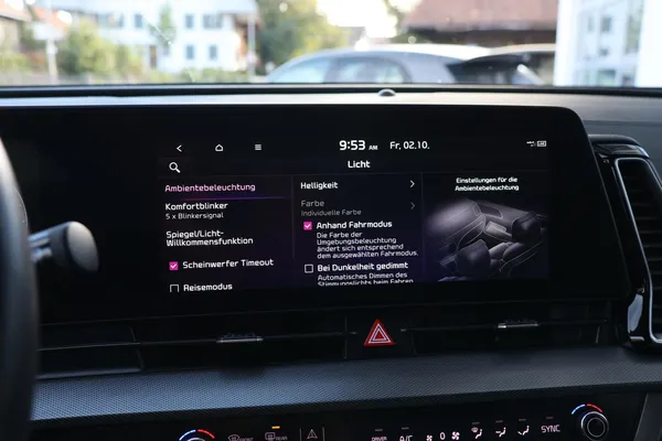 Car image 28