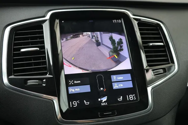 Car image 22