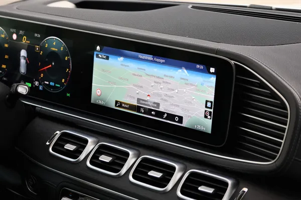 Car image 23