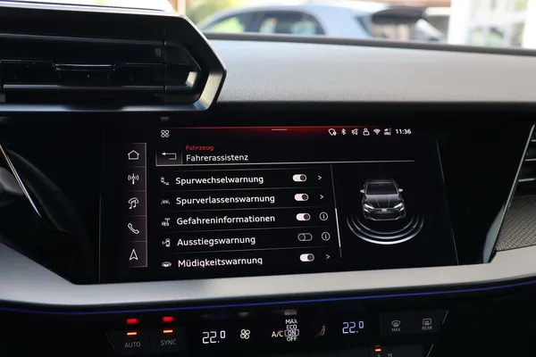 Car image 29