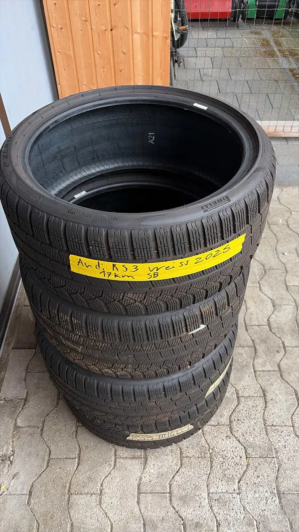 Car image 35